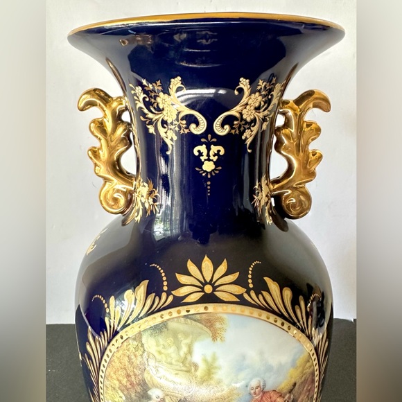 Vtg. Limoges France Cobalt Blue 24K Gold Footed Porcelain Large Full-Size Vase - Picture 7 of 11